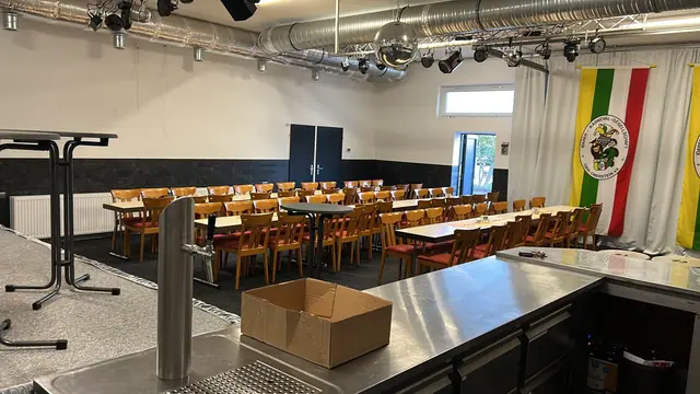 Wagenbauhalle mit Bestuhlung
